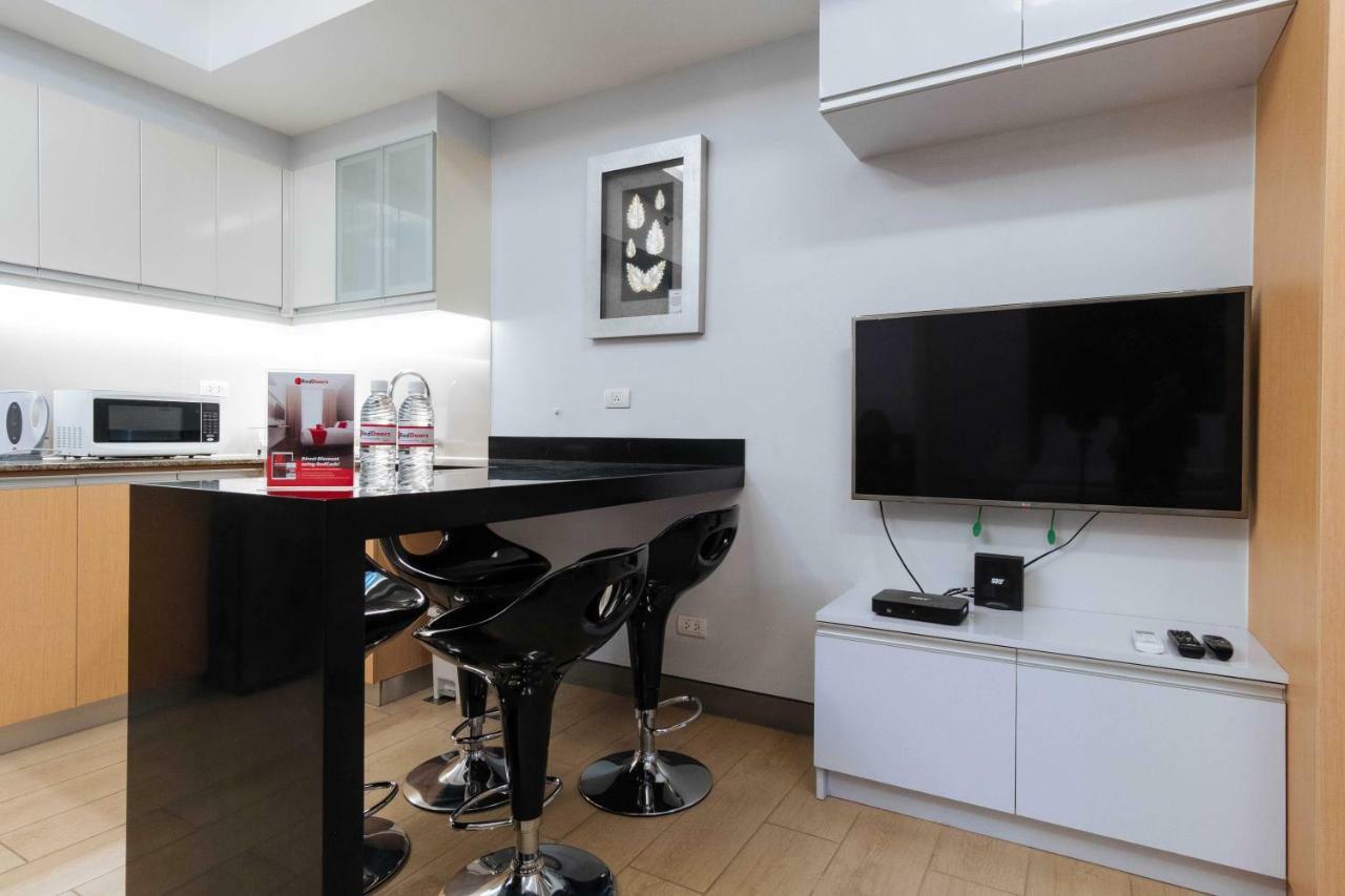 Reddoorz Premium @ Venice Luxury Bgc 2 Makati City Exterior photo